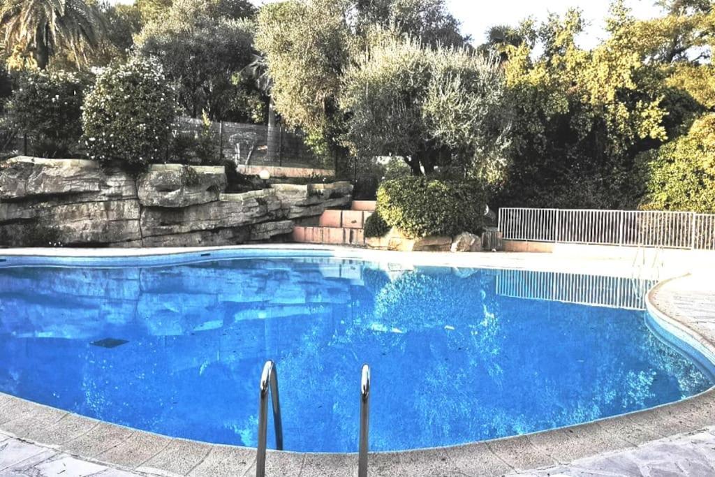 Appartement Nice Centre Vue Mer Avec Piscine Pour Famille, Couple D'Amis Pas De Groupes De Jeunes Autorises Exteriör bild